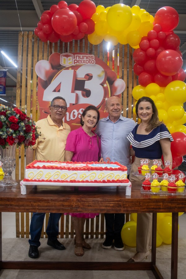 Comemoração dos 43 anos de aniversário em Glória