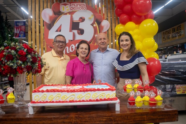 Comemoração dos 43 anos de aniversário em Glória