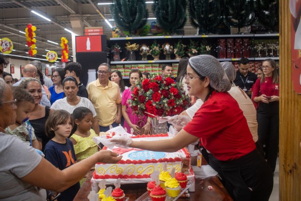 Comemoração dos 43 anos de aniversário em Glória